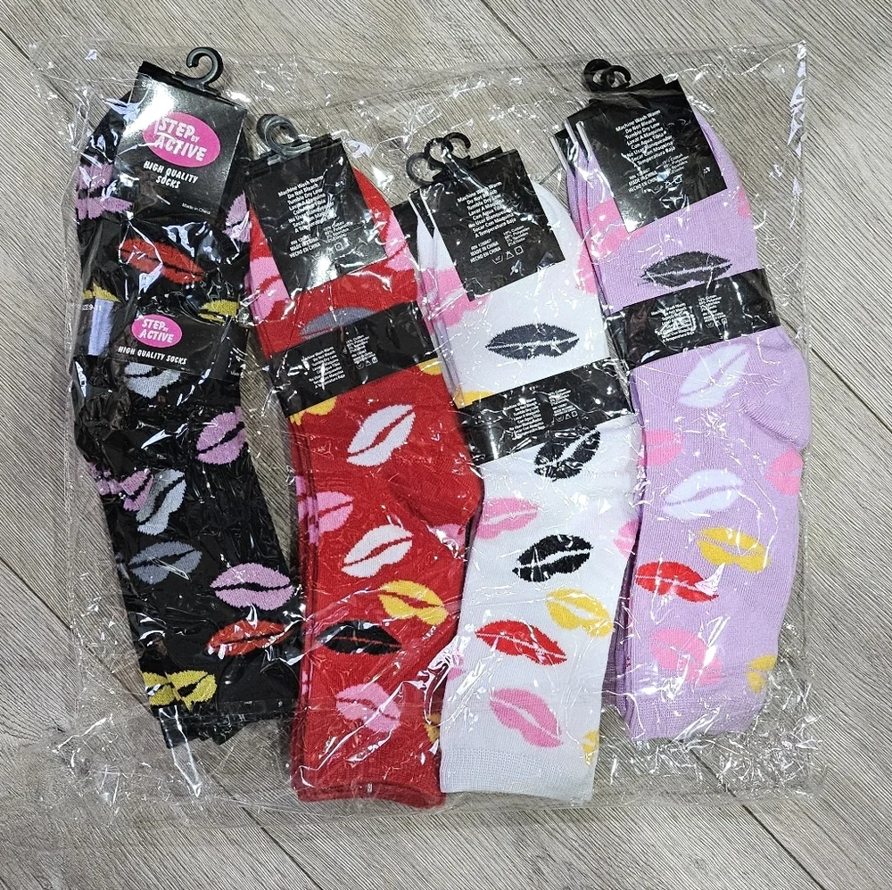 12 Pairs Assorted Socks